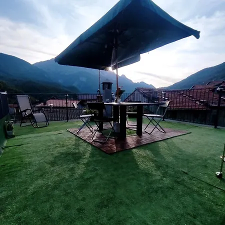 Casa Vacanze Al Colletto - Con Terrazza Panoramica In Centro Storico Vagli di Sotto Exterior photo